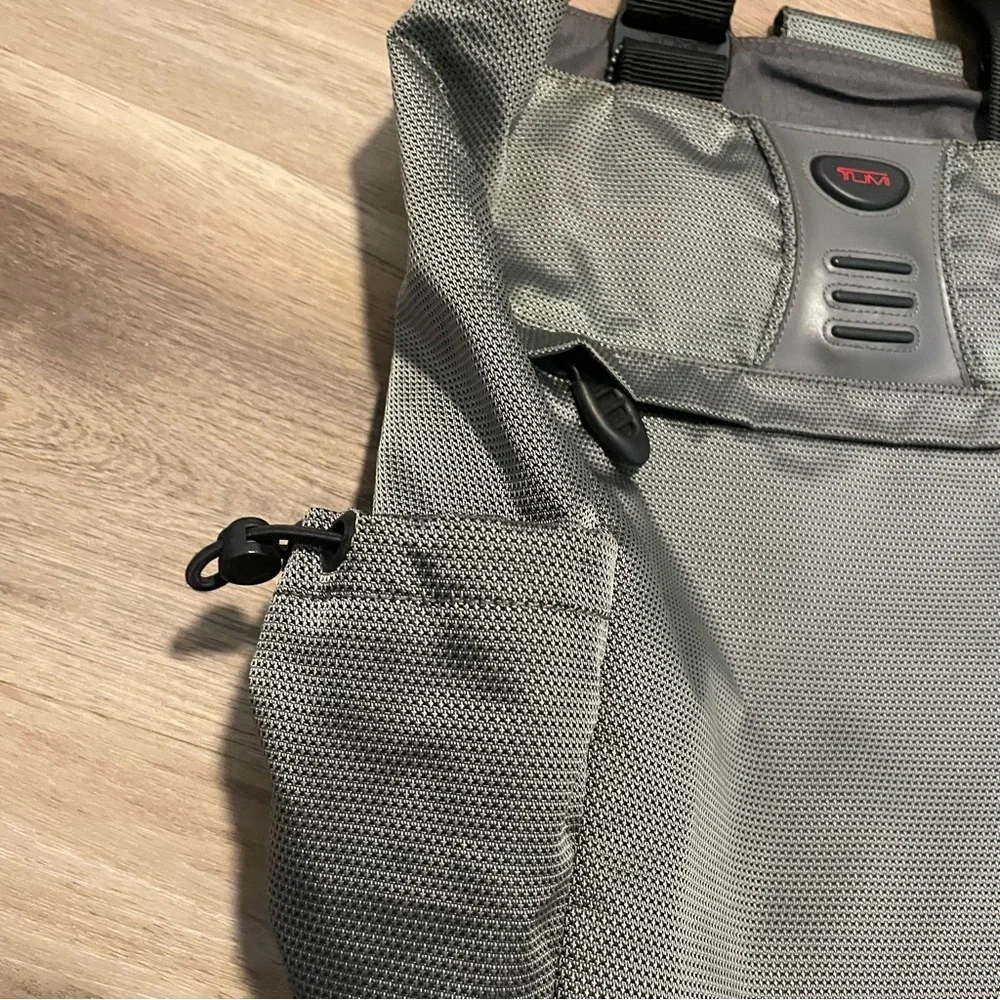 Tumi 543PW Tote Bag Black Gray Business EDC Carry Heavy Nylon